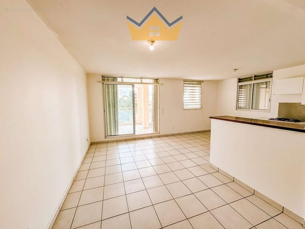 Appartement à vendre, 58m², Fort-de-France