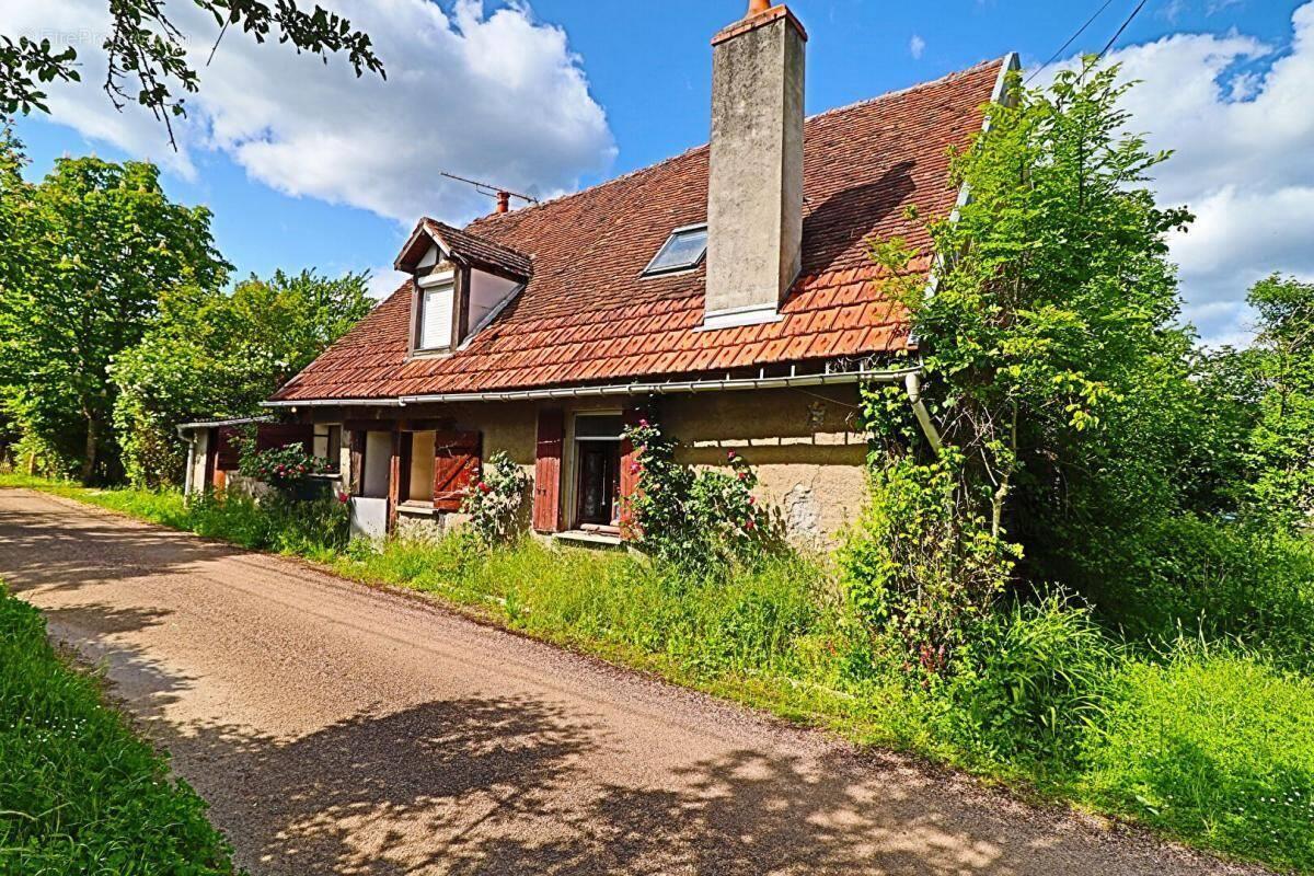 Maison à vendre, 72m², Savigny-en-Sancerre