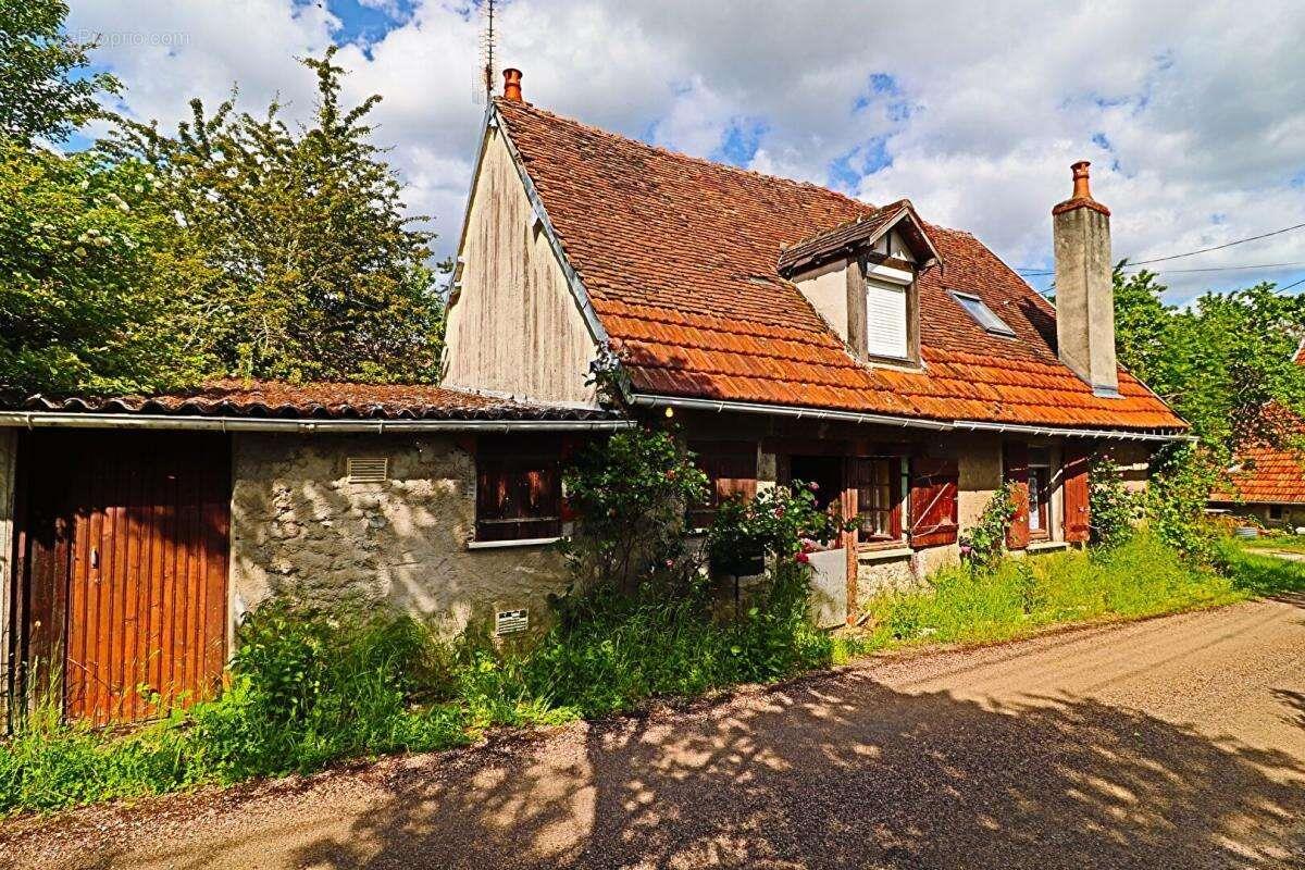 Maison à vendre, 72m², Savigny-en-Sancerre
