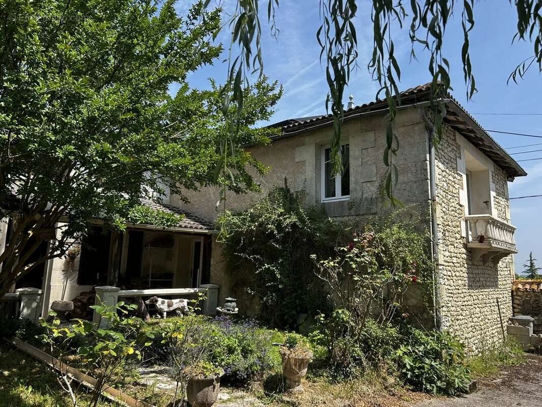 Maison à vendre, 298m², Jonzac