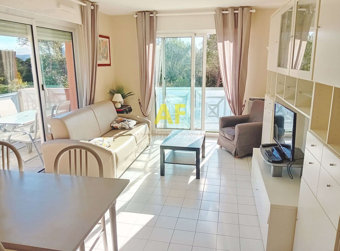 Appartement à vendre, 55m², Saint-Raphaël