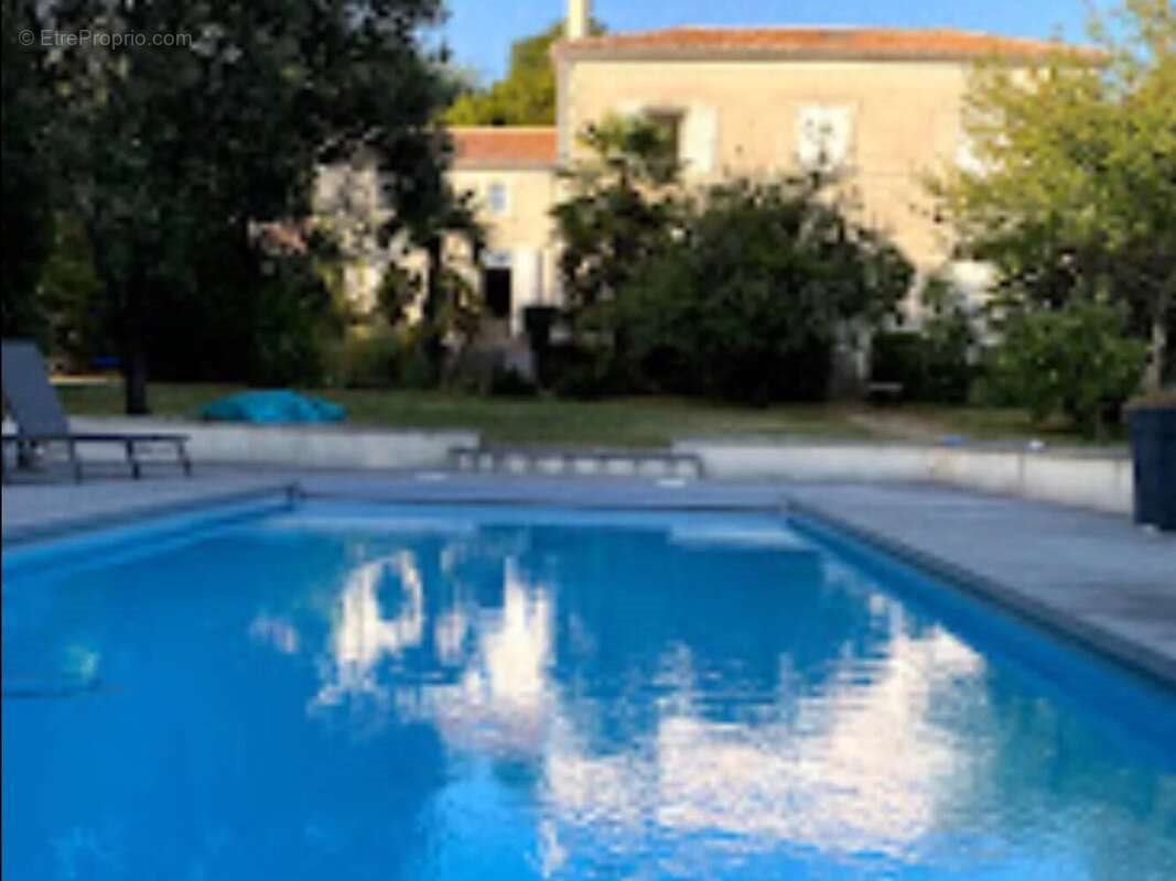 Maison à vendre, 218m², Londigny