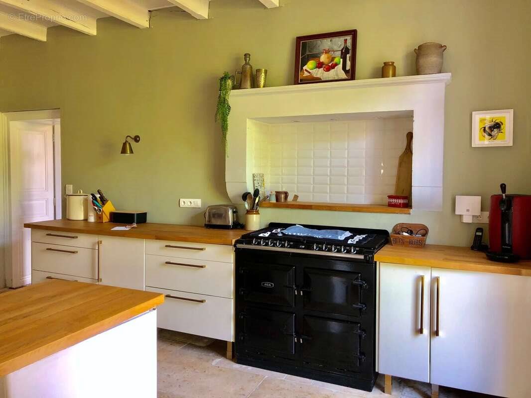 Maison à vendre, 218m², Londigny