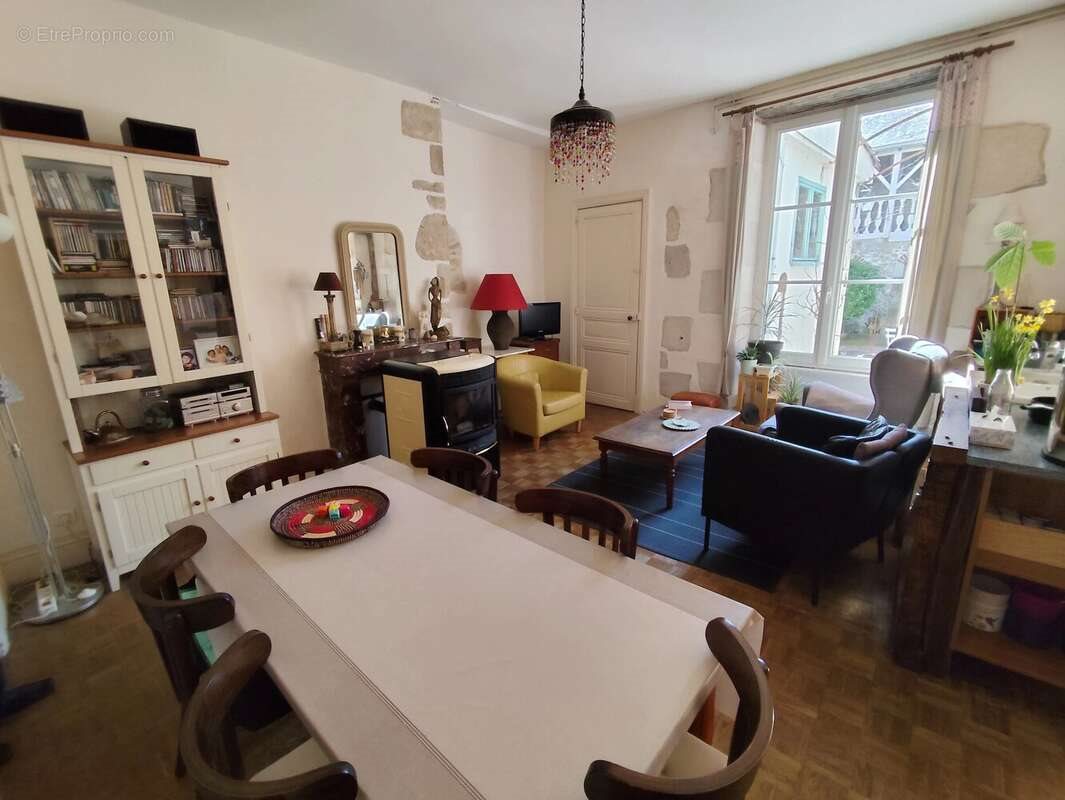Maison à vendre, 210m², Civray