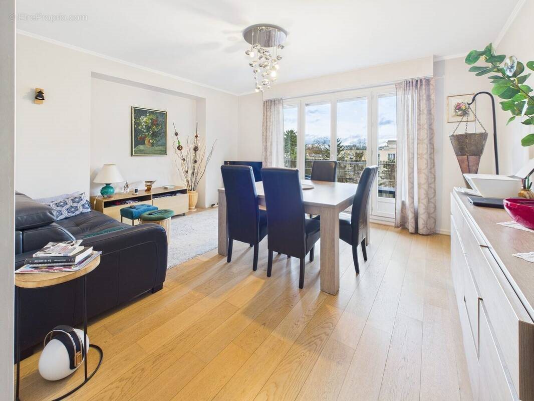 Appartement à vendre, 72m², Bougival