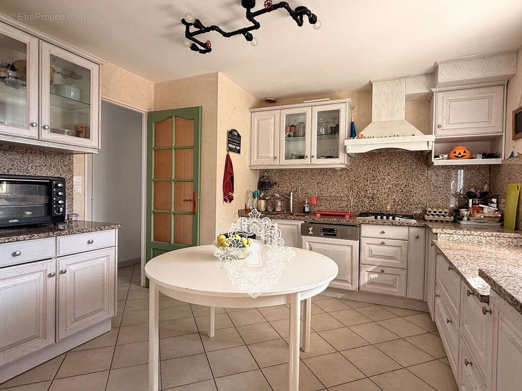 Maison à vendre, 120m², Donnemarie-Dontilly