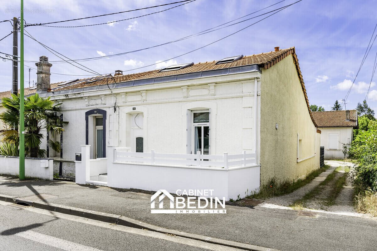 Maison à vendre, 95m², Saint-Médard-en-Jalles