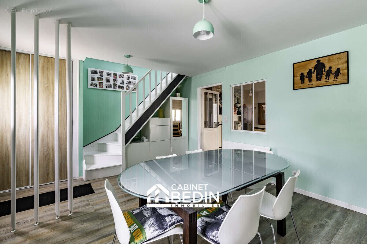 Maison à vendre, 95m², Saint-Médard-en-Jalles