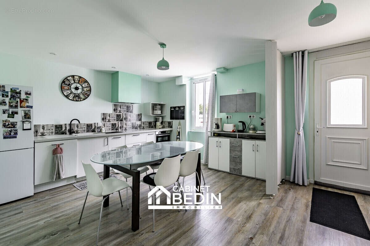 Maison à vendre, 95m², Saint-Médard-en-Jalles