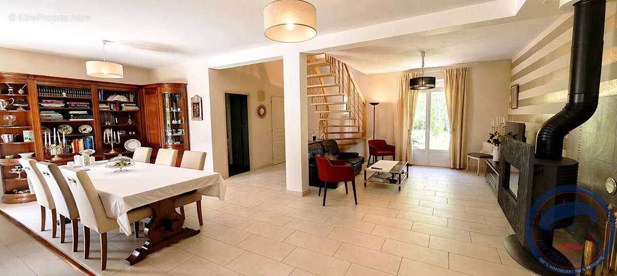 Maison à vendre, 201m², Saint-Cyr-sur-Loire