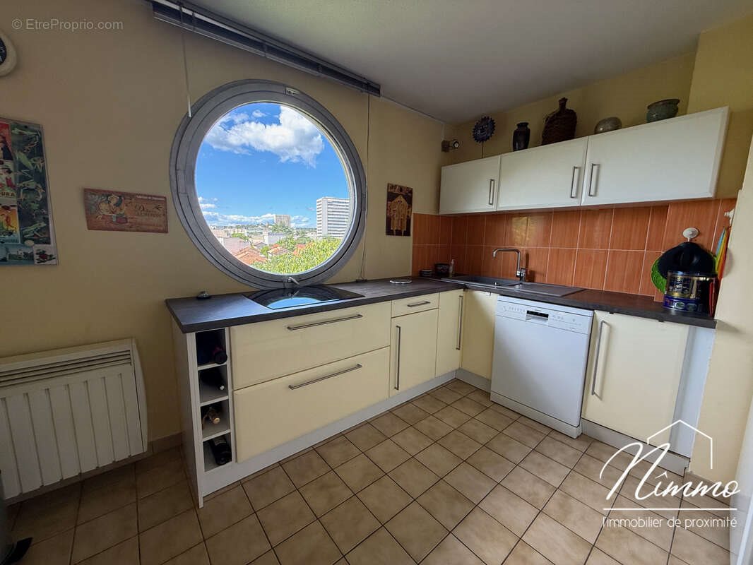 Appartement à vendre, 115m², Nîmes