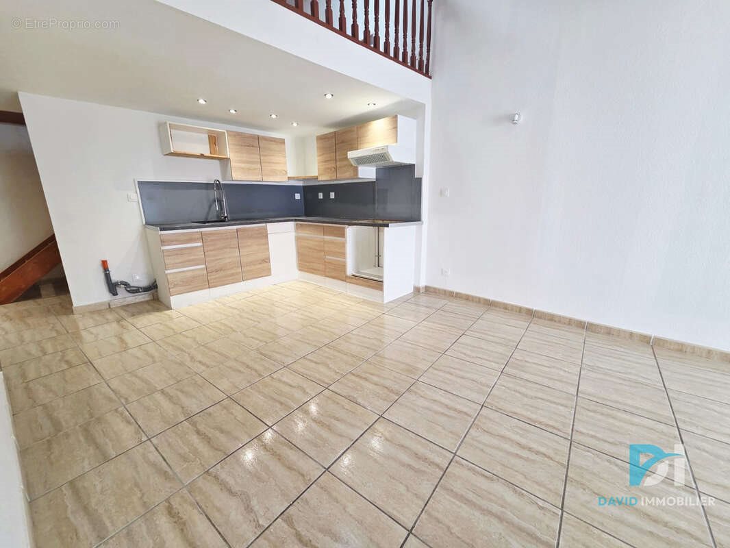 Maison à vendre, 60m², Montblanc