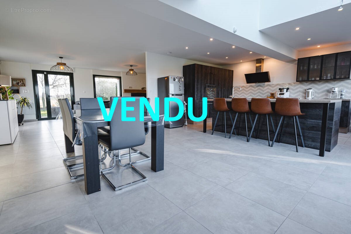 Maison à vendre, 225m², Téteghem