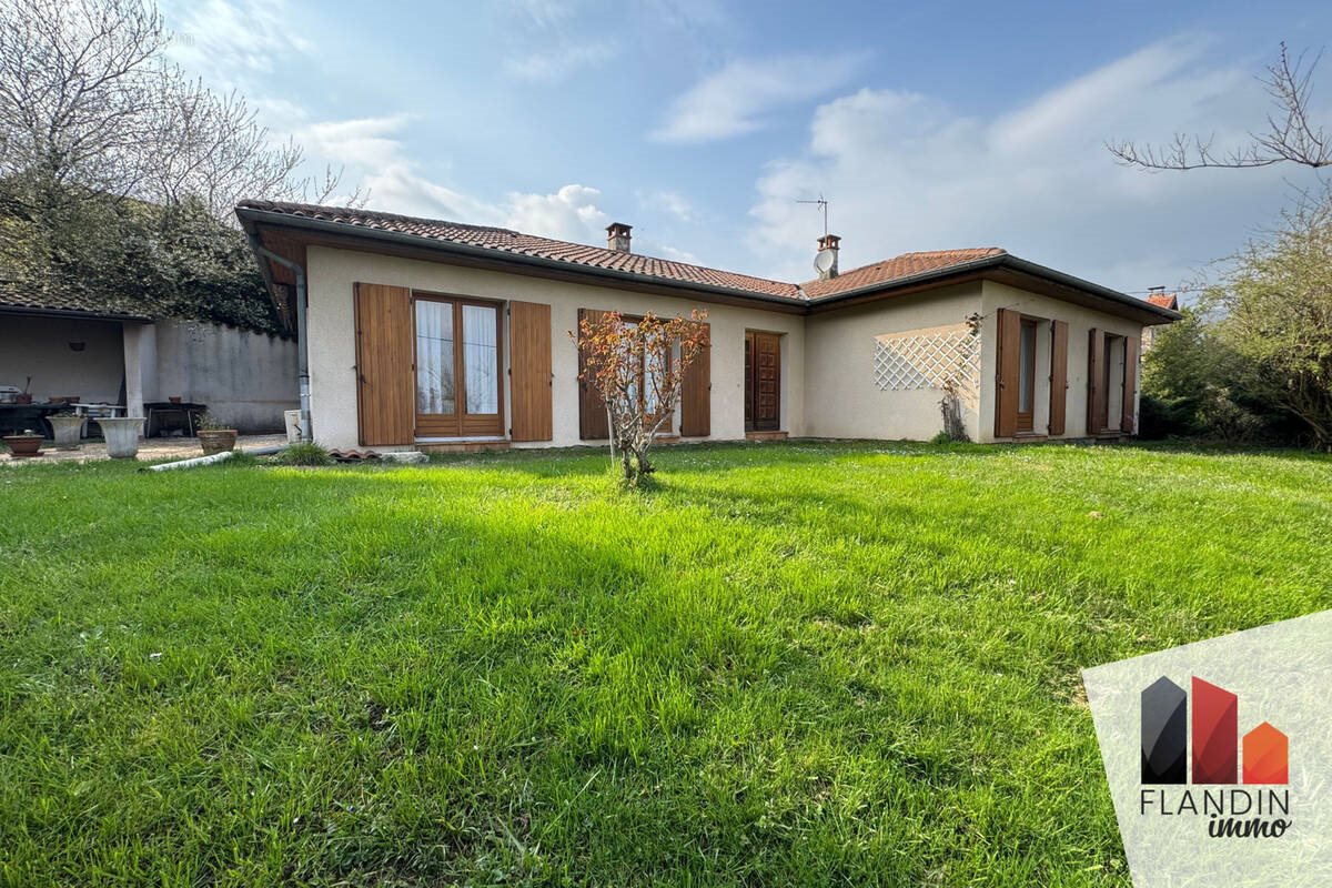 Maison à vendre, 140m², Pélussin