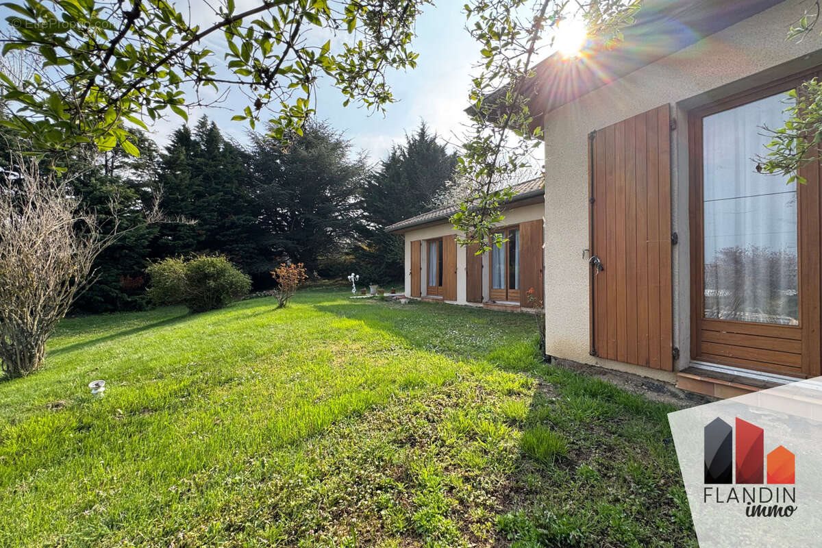 Maison à vendre, 140m², Pélussin