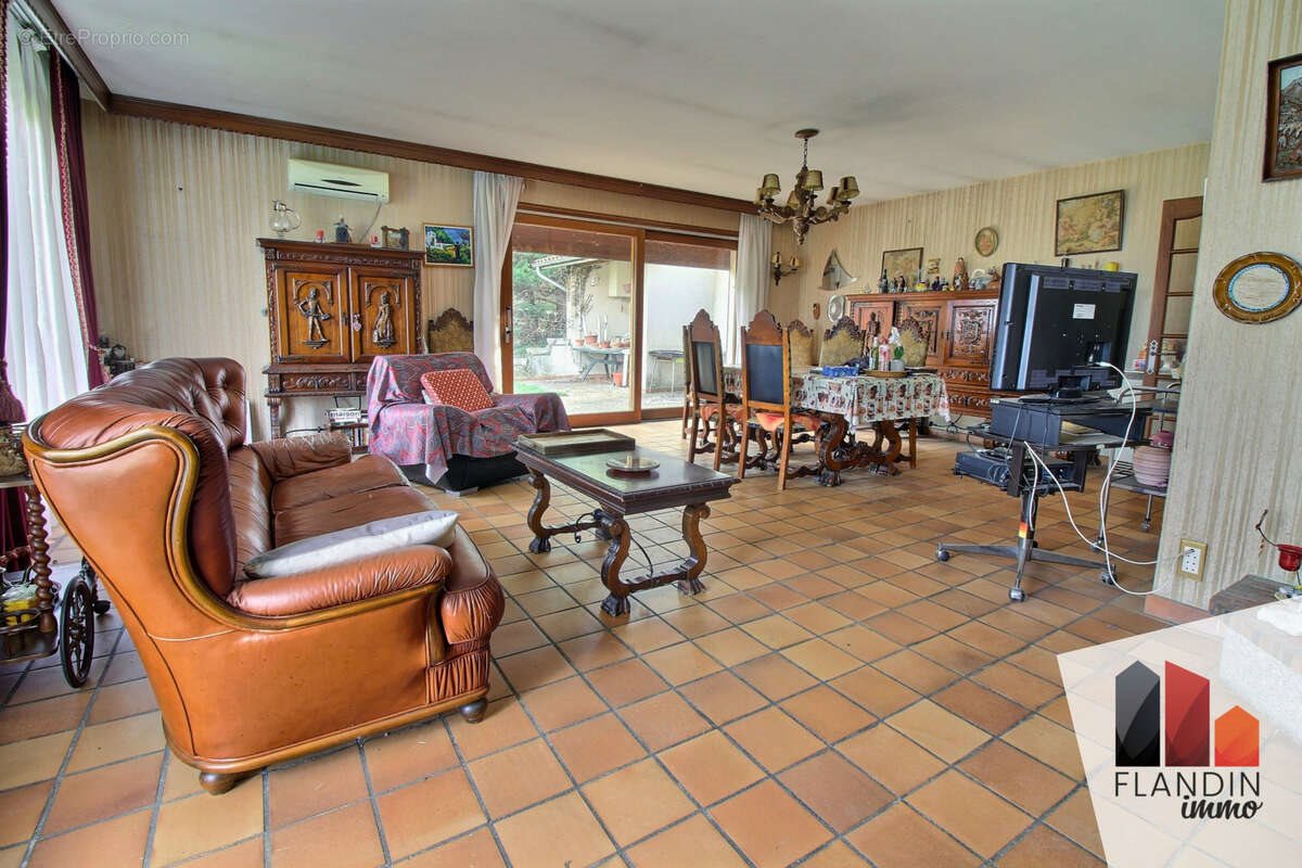 Maison à vendre, 140m², Pélussin