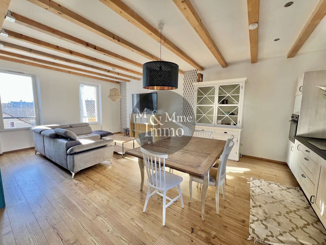 Appartement à vendre, 59m², Sainte-Tulle