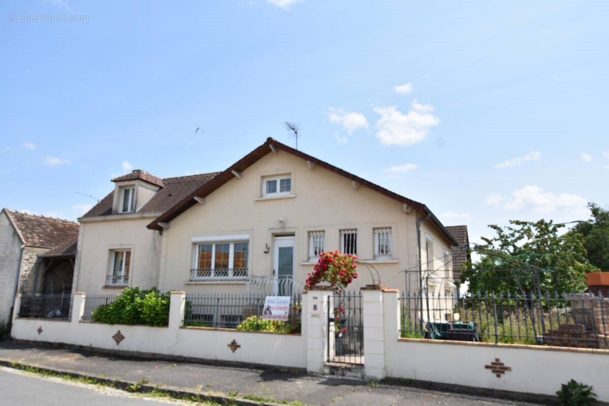 Maison à vendre, 110m², Réau