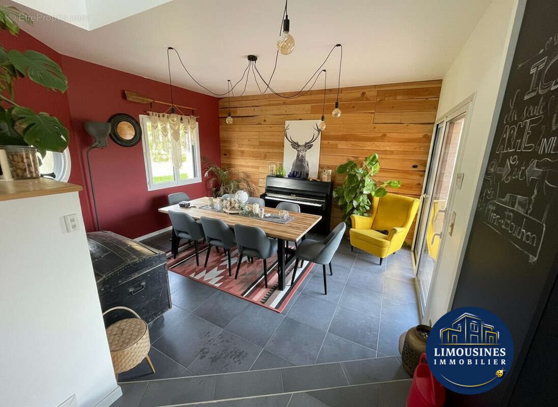 Maison à vendre, 165m², Saint-Jouvent