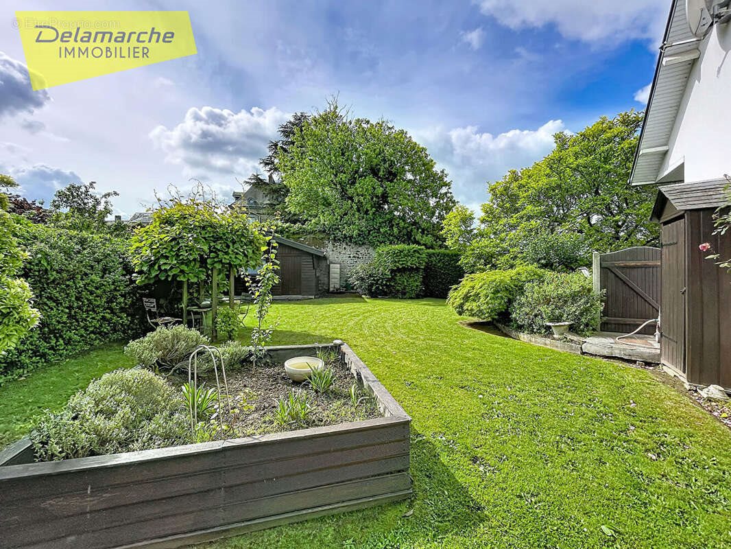 Maison à vendre, 182m², Ducey