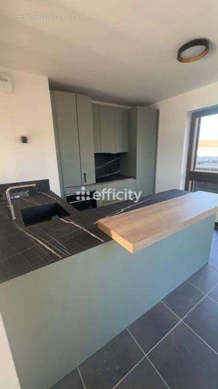 Appartement à vendre, 72m², Nanterre