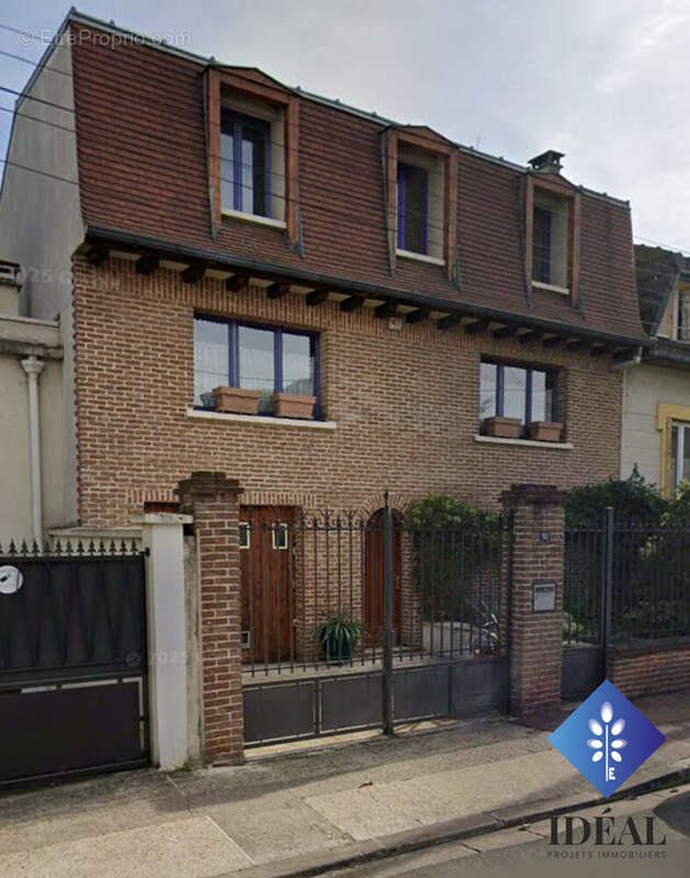 Maison à vendre, 210m², La Courneuve
