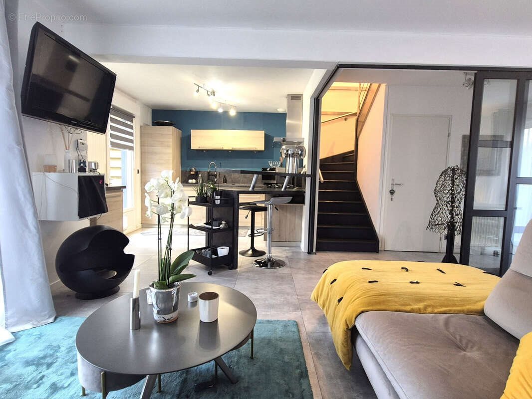 Maison à vendre, 85m², Vert-Saint-Denis
