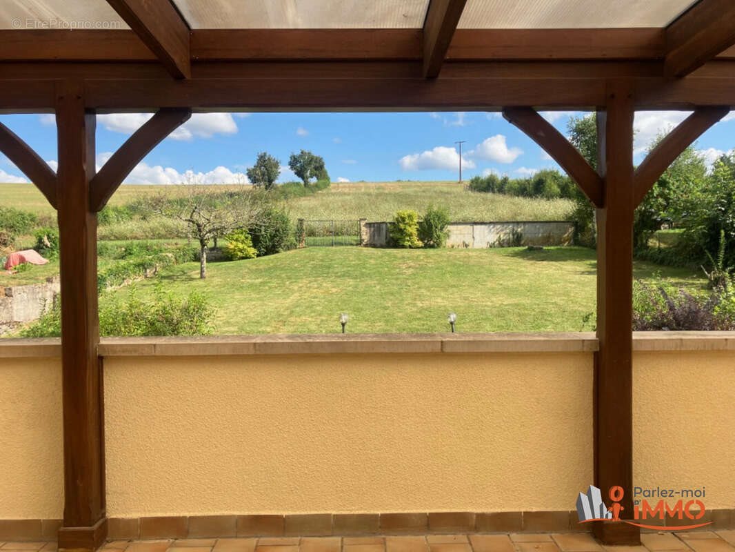 Maison à vendre, 327m², Vézelay