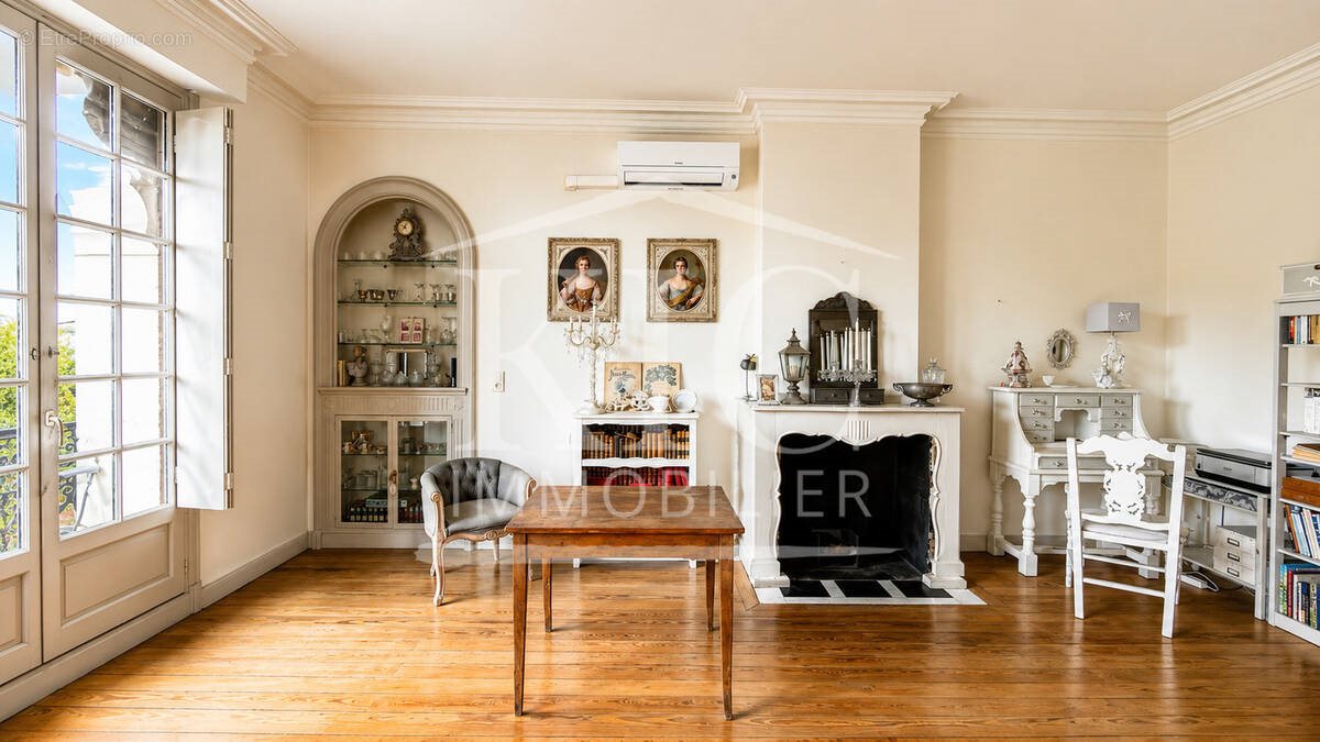 Appartement à vendre, 203m², Carcassonne