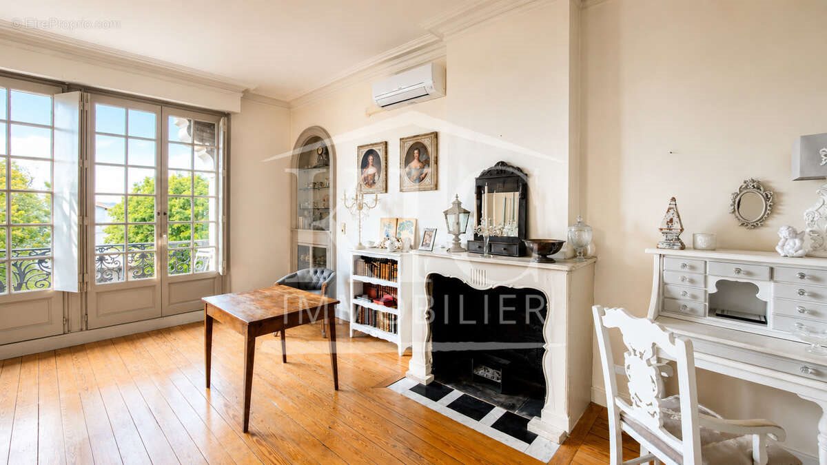 Appartement à vendre, 203m², Carcassonne