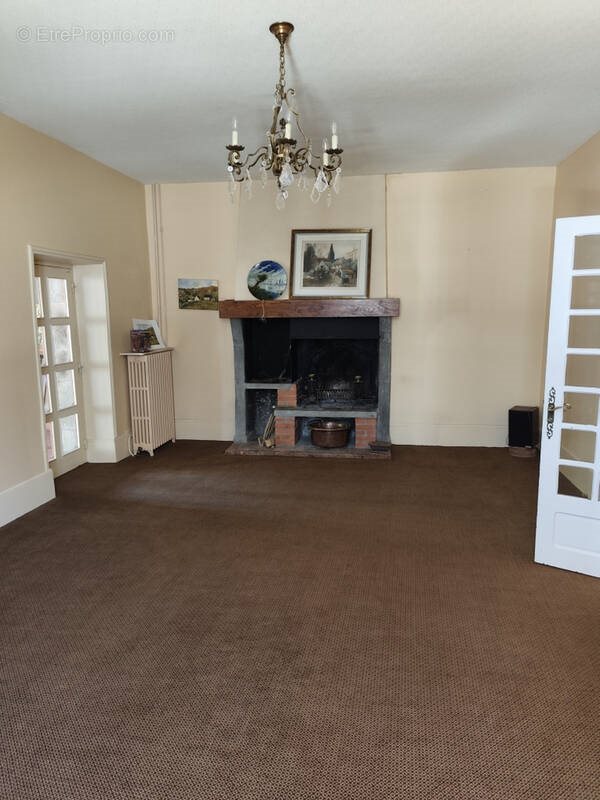 Maison à vendre, 175m², Murat-le-Quaire