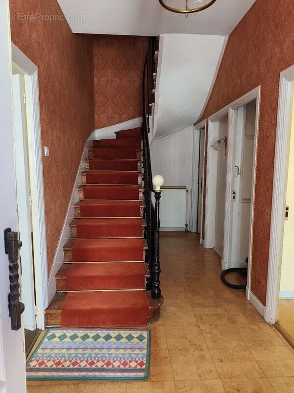 Maison à vendre, 175m², Murat-le-Quaire