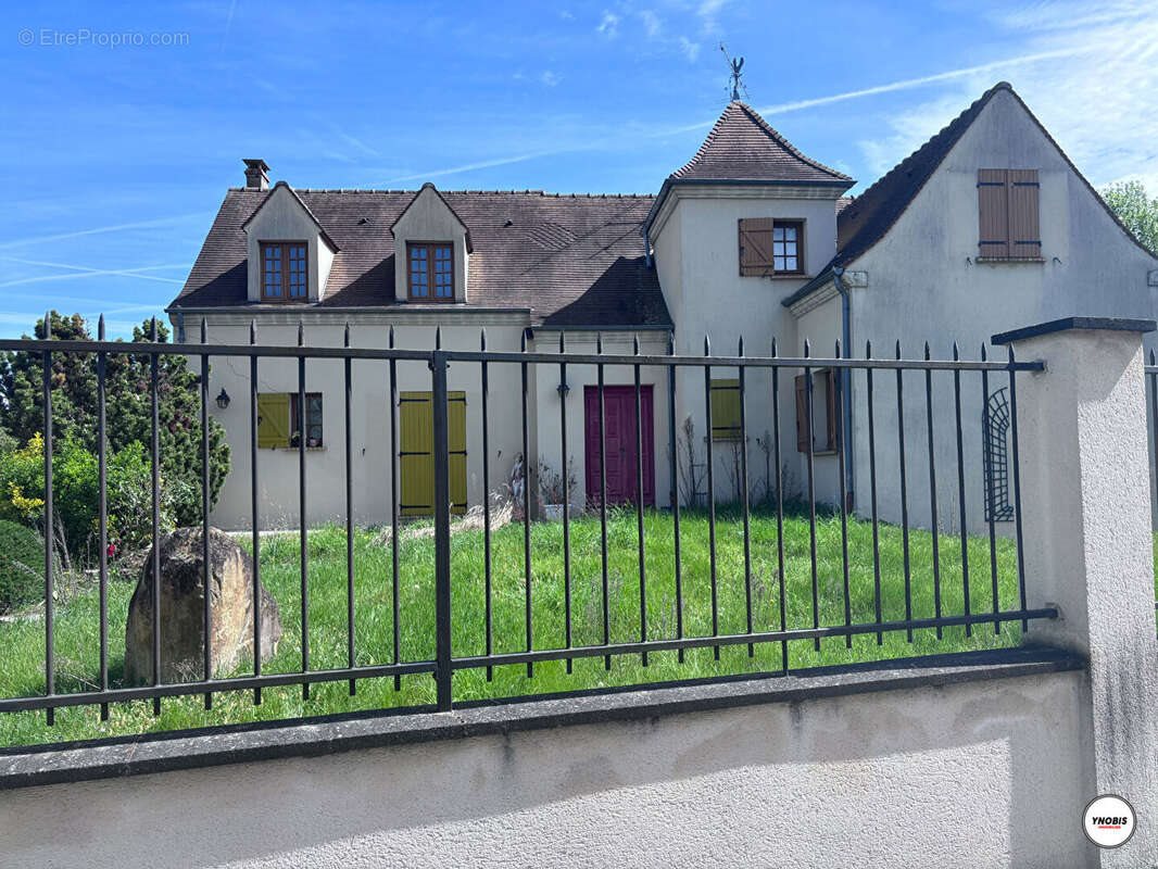 Maison à vendre, 165m², Les Mureaux