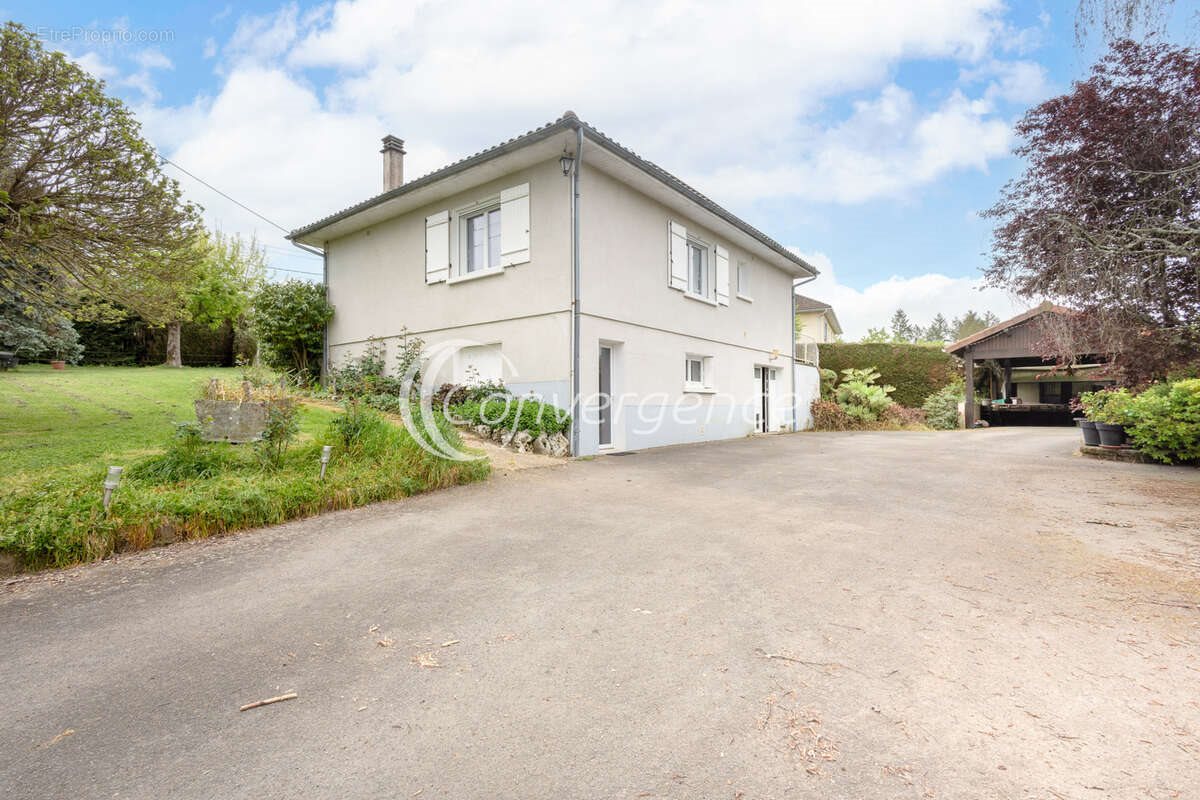 Maison à vendre, 117m², Rochechouart