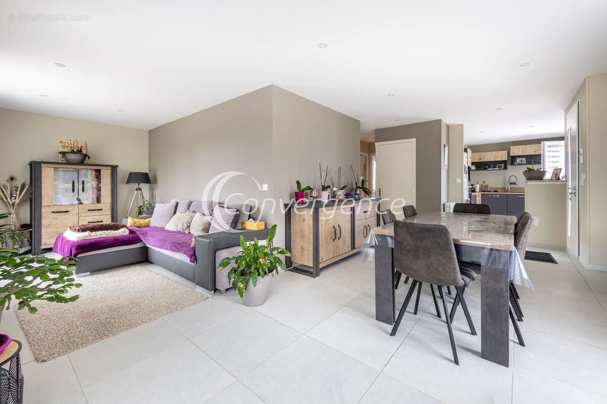 Maison à vendre, 117m², Rochechouart