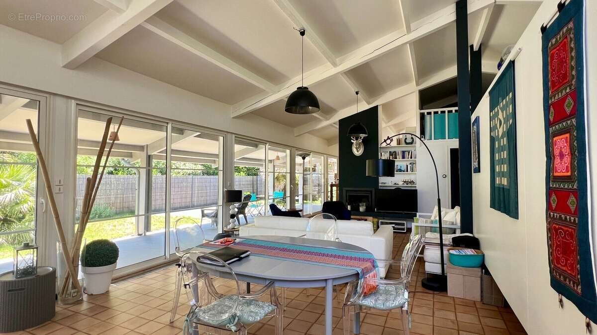 Maison à vendre, 132m², Gujan-Mestras