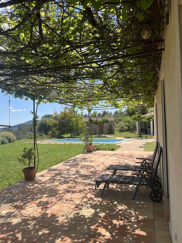 Maison à vendre, 170m², Besse-sur-Issole