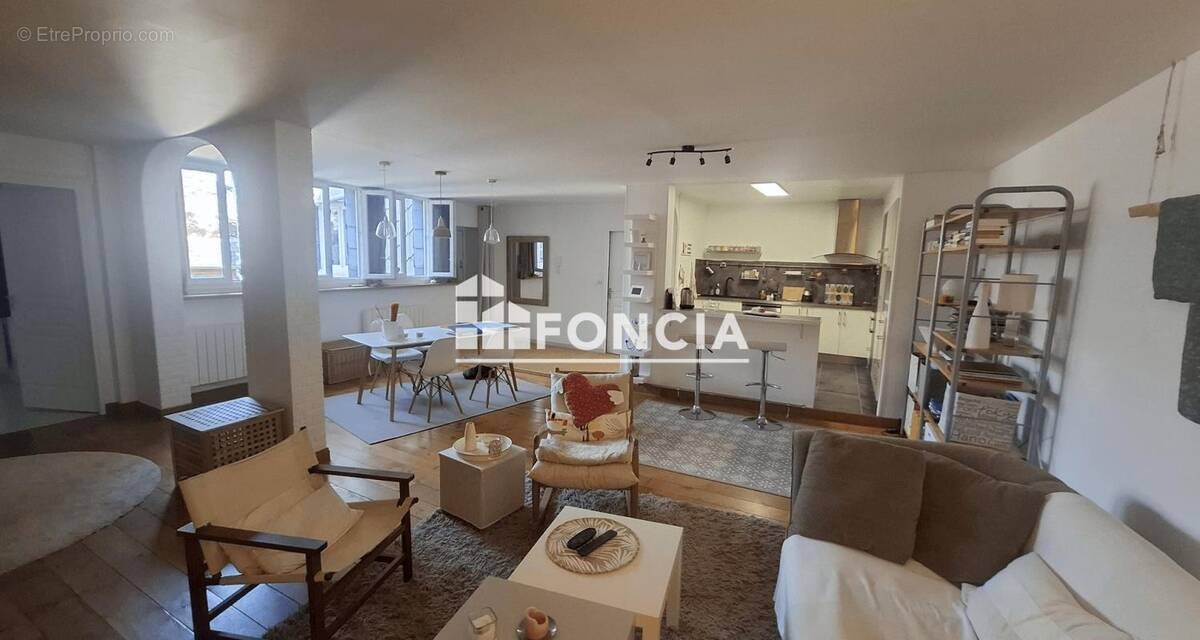 Appartement à vendre, 94m², Charleville-Mézières