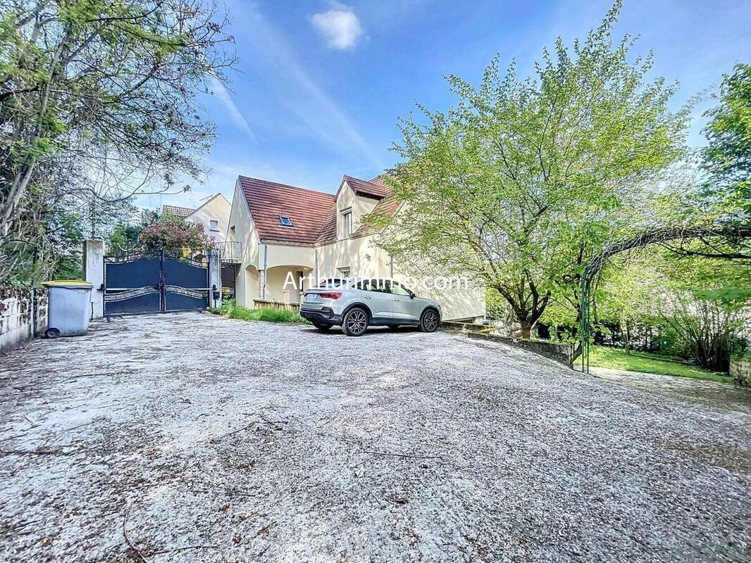Maison à vendre, 190m², Corbeil-Essonnes