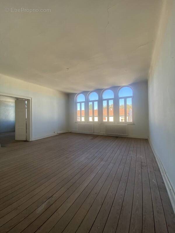 Appartement à vendre, 230m², Dieuze