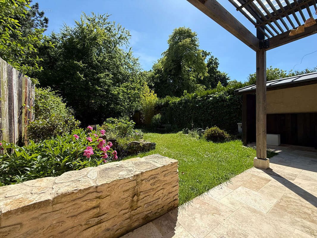 Maison à vendre, 137m², Avilly-Saint-Léonard