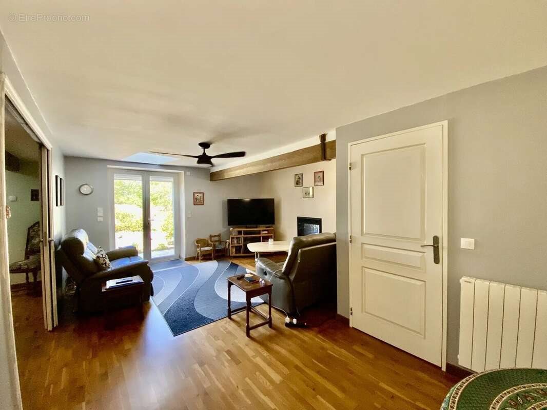 Maison à vendre, 174m², Leignes-sur-Fontaine