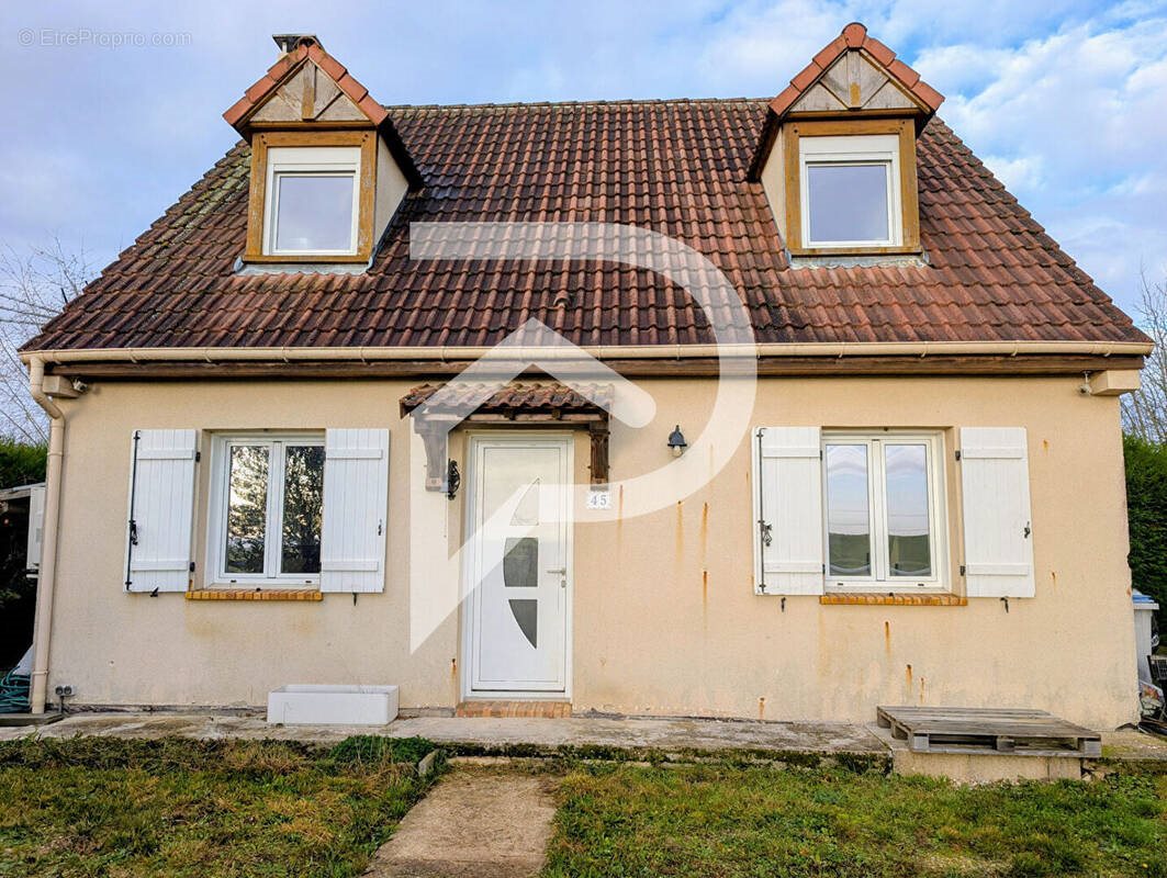 Maison à vendre, 90m², Andeville