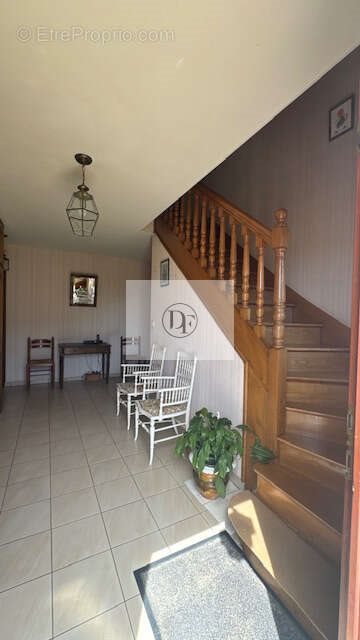 Maison à vendre, 152m², Yèvre-la-Ville