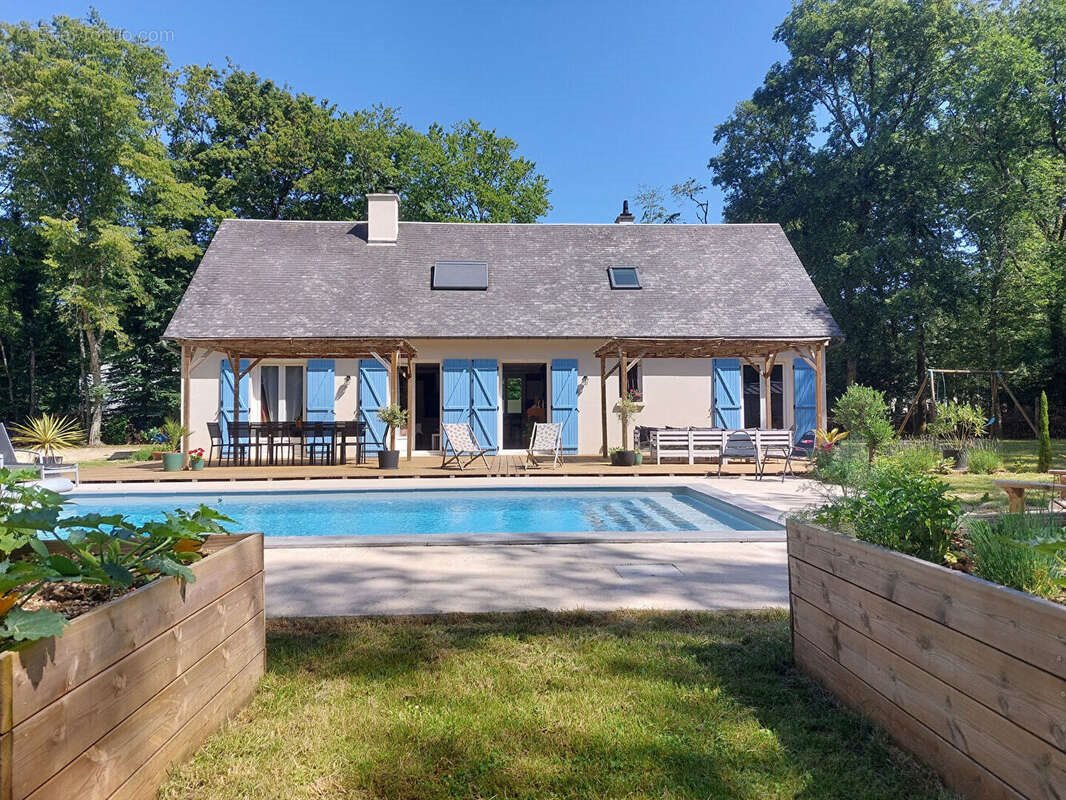 Maison à vendre, 160m², Plaimpied-Givaudins