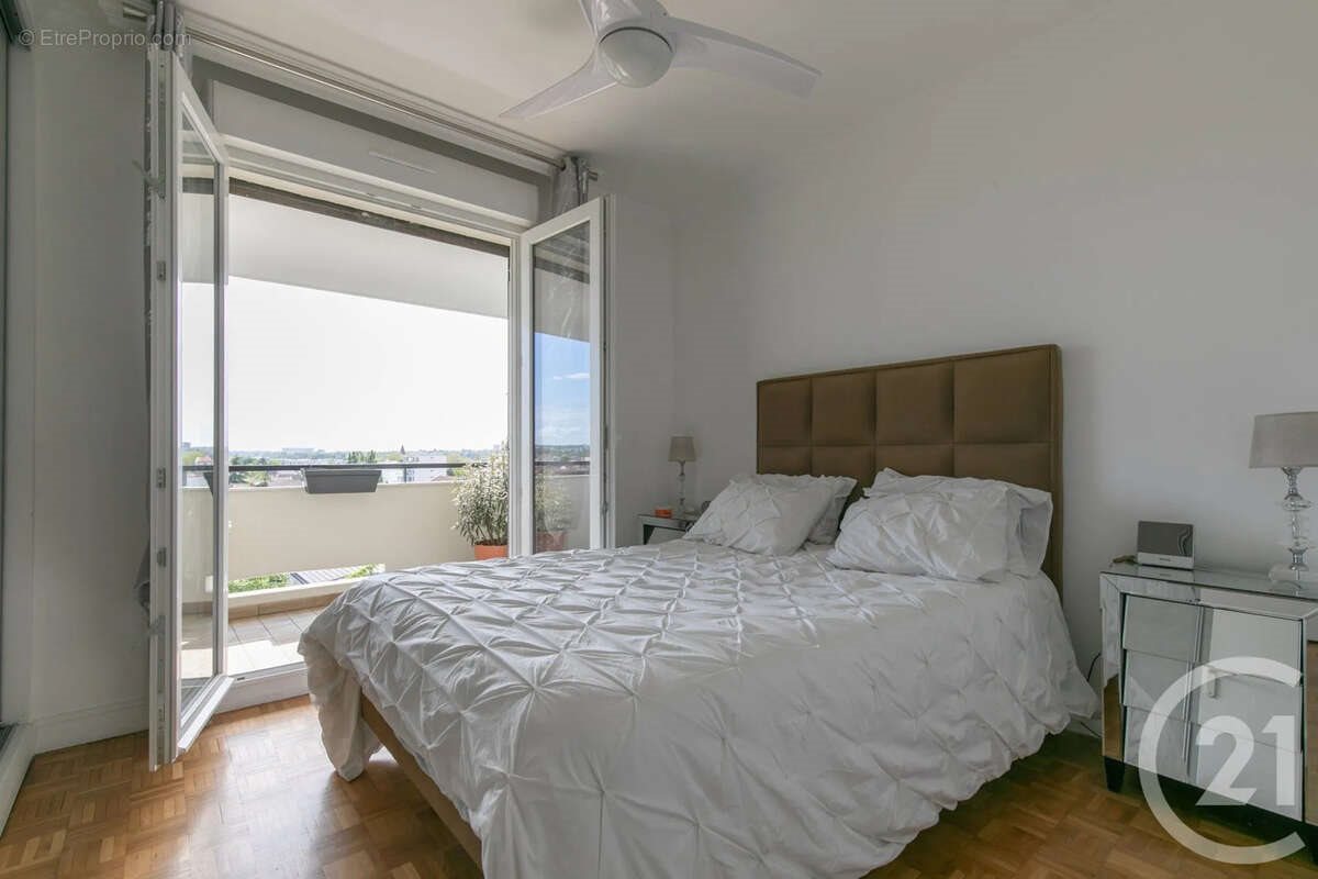 Appartement à vendre, 96m², Saint-Maur-des-Fossés