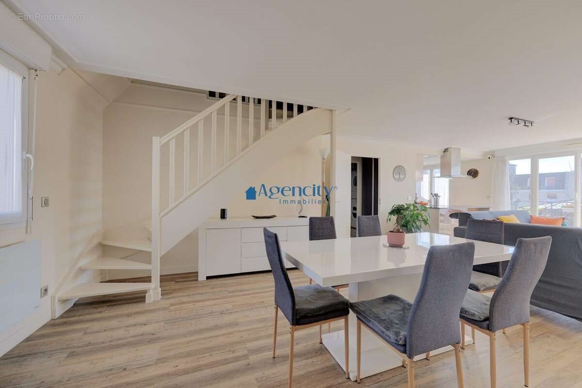 Appartement à vendre, 97m², Gagny