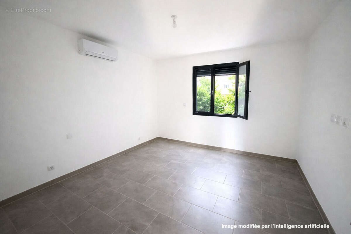 Maison à vendre, 126m², Saint-Julien-de-Peyrolas