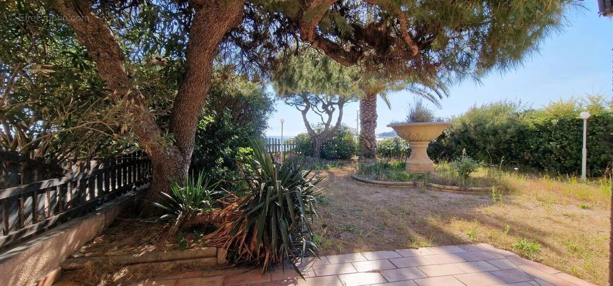 Appartement à vendre, 80m², Saint-Cyr-sur-Mer