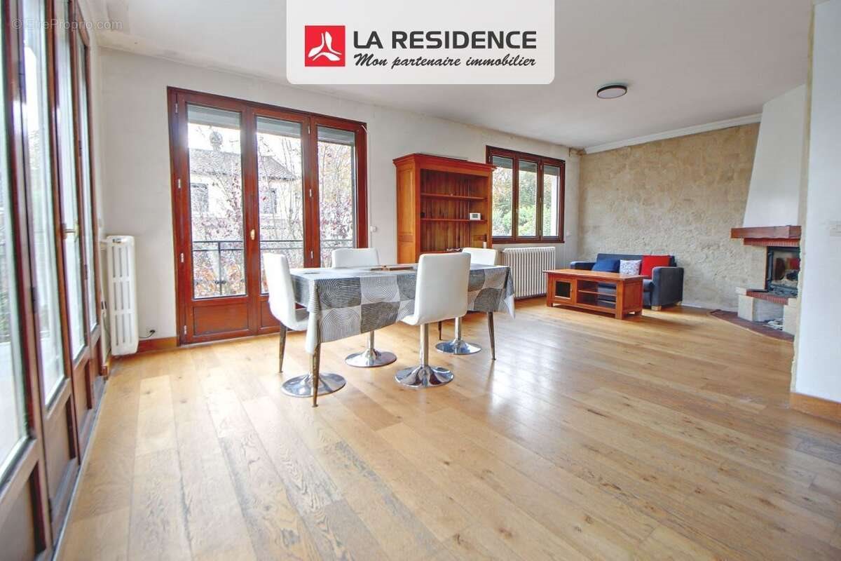 Maison à vendre, 143m², Chapet